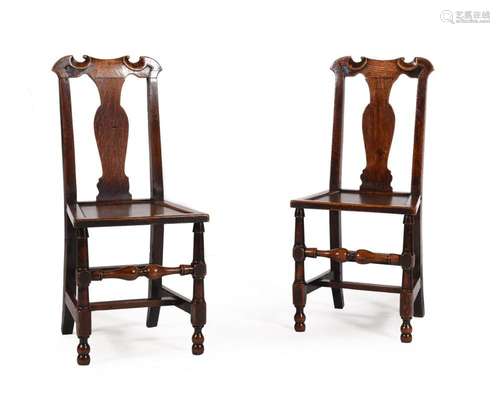 A PAIR OF GEORGE II OAK SIDE CHAIRS, CIRCA 1730