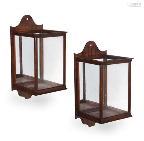 A PAIR OF MAHOGANY WALL LANTERNS, IN GEORGE II STYLE, 19TH C...