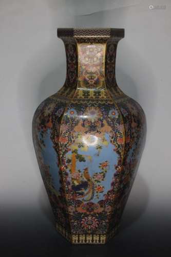 Chinese Famille Rose Vase,Mark