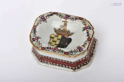 An Octagonal Salt Cellar, Chinese export porcelain, gilt and...