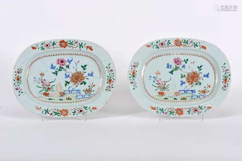 A pair of oval platters, Chinese export porcelain, polychrom...