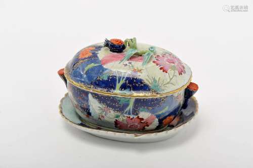 A small tureen with stand, Chinese export porcelain, polychr...