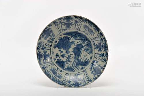 A large dish, Chinese porcelain known as «Swatow», blue deco...