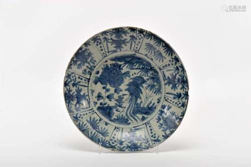 A large dish, Chinese porcelain known as «Swatow», blue deco...