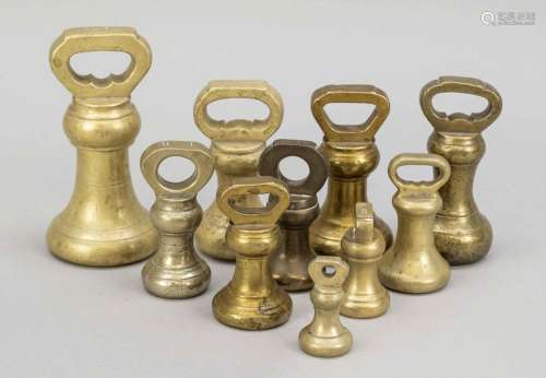Set of 10 weights, England, 19th/2