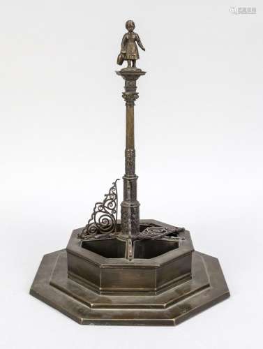 Fountain model with figural top, l