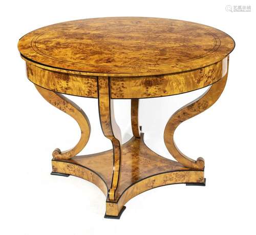 Decorative salon table in Biederme