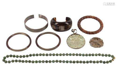 A GROUP OF CHINESE JEWELLERY.