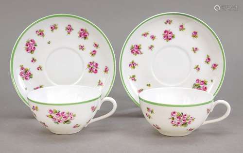 2 tasses à thé avec soucoupes ''Roses dispersées'...