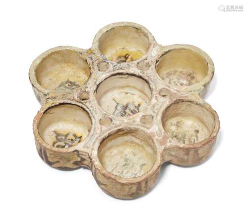Plat à cosmétiques en poterie de Nishapur, Iran, IXe Xe sièc...