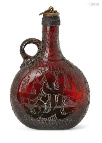 Un flacon en verre de manganèse gravé, Syrie, 19ème siècle, ...