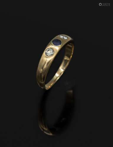 14 kt gold bandring with sapphire and brilliants