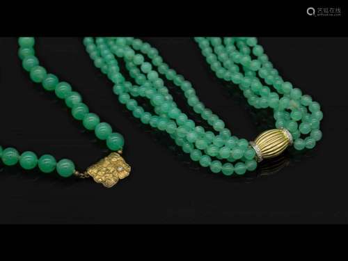 Lot 2 chrysoprase necklaces, YG 585/000 and 333/000