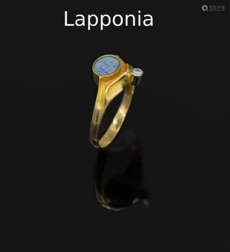 18 kt gold LAPPONIA ring with opaldoublette and diamond