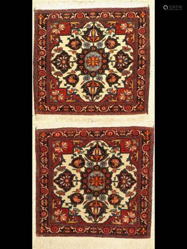 A pair of antique Farahan, Persia, around 1920, wool