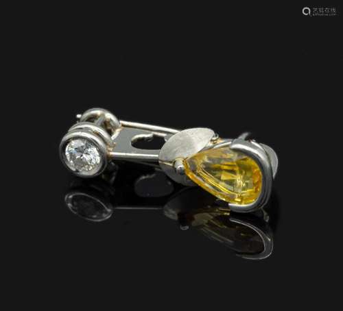 platinum sapphire-brilliant-pendant