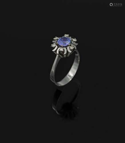 14 kt gold tanzanite brilliant ring