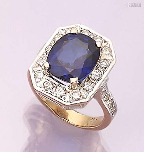 18 kt gold ring with sapphire and brilliants