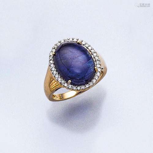 14 kt gold Harry Ivens ring with tanzanite and brilliants