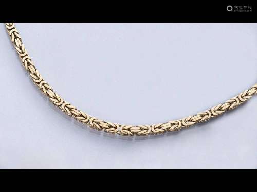 14 kt gold royal chain