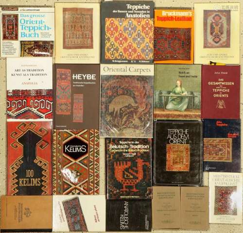 Collection of 22 carpet books, e.g. 100 Kilimsby Yanni