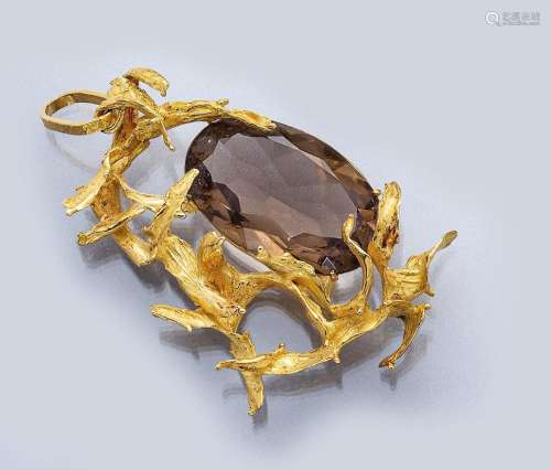 18 kt gold pendant with smoky quartz