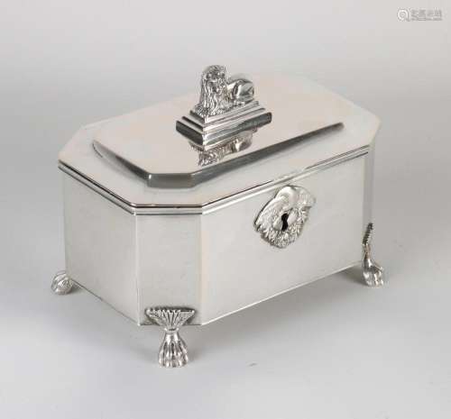 Silver lid box