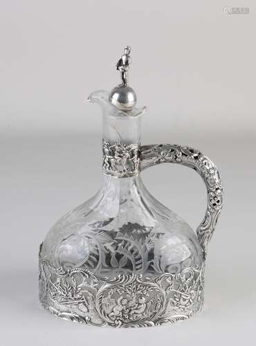 Decanter with silverware