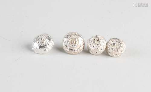 4 Silver buttons