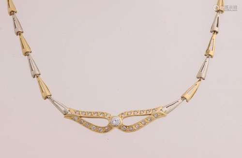 Gold choker with diamond