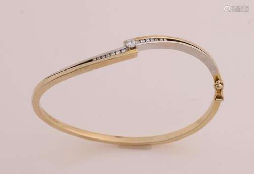 Gold slave bracelet with diamond