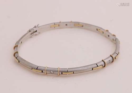 White gold bracelet with diamond