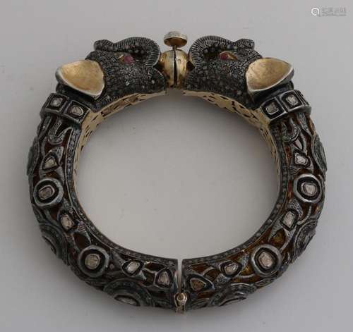 Silver bracelet with diamond, elephant