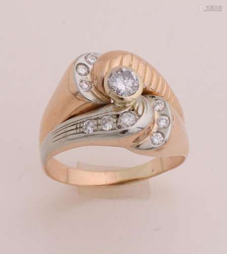 Gold men's ring with diamond