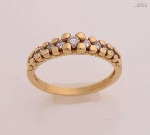 Gold ring with diamond