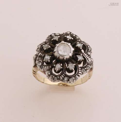 Ring with rose diamond.