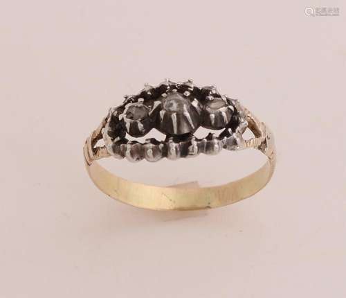 Gold ring with diamond