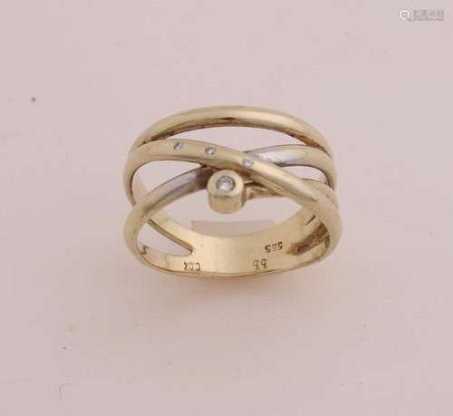 Gold fantasy ring with diamond