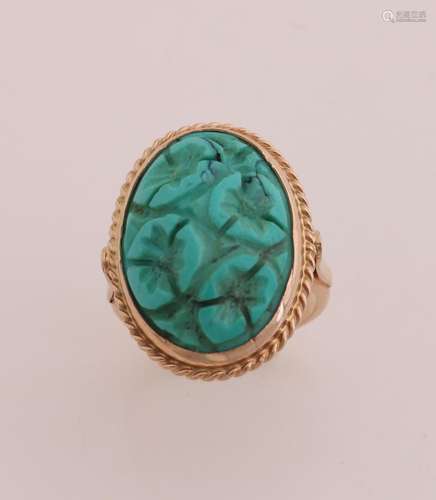 Gold ring with turquoise