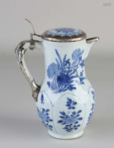 17th - 18th century Kang Xi jug