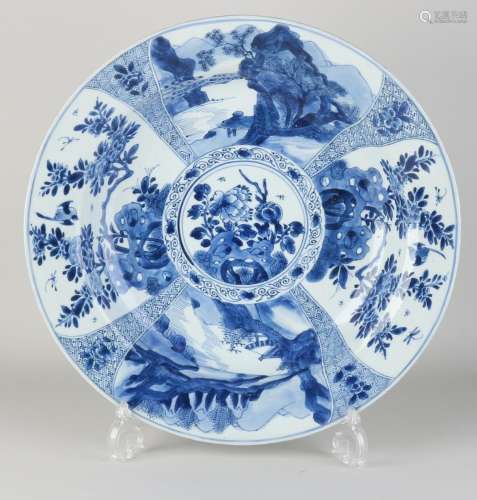 17th-18th century Chinese Kang Xi dish, Ø 38 cm.