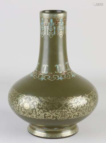 Chinese vase, H 26.5 cm.