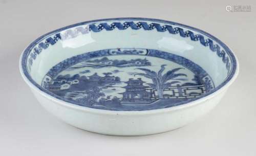18th century Chinese Cheng Lung bowl Ø 26 cm.