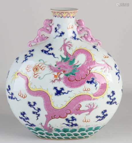 Chinese moon vase, H 29.7 cm.