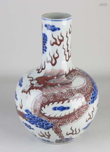 Chinese dragon vase, H 33 cm.