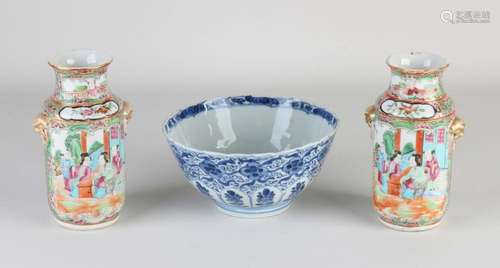 Lot of antique Chinese porcelain (3x)