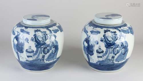 Two Chinese ginger jars Ø 21 cm.