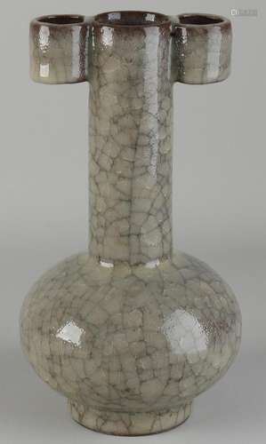 Chinese celadon vase, H 23.5 cm.