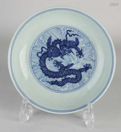 Chinese dragon plate Ø 21.8 cm.