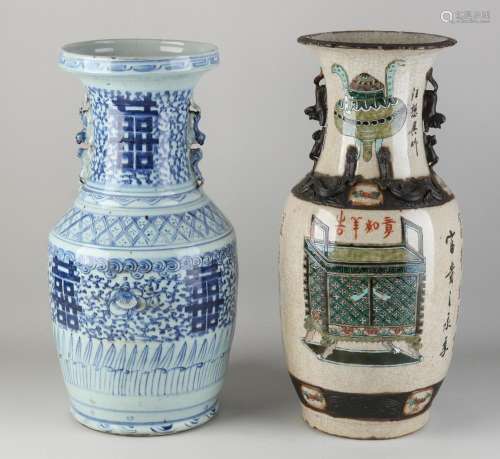 Two Chinese vases, H 43 - 47 cm.
